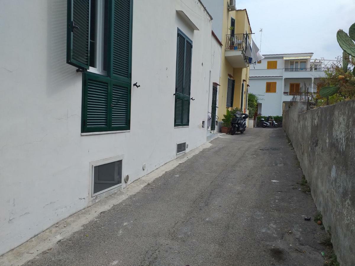 Appartamento G. Cervera66 อีสเกีย ภายนอก รูปภาพ